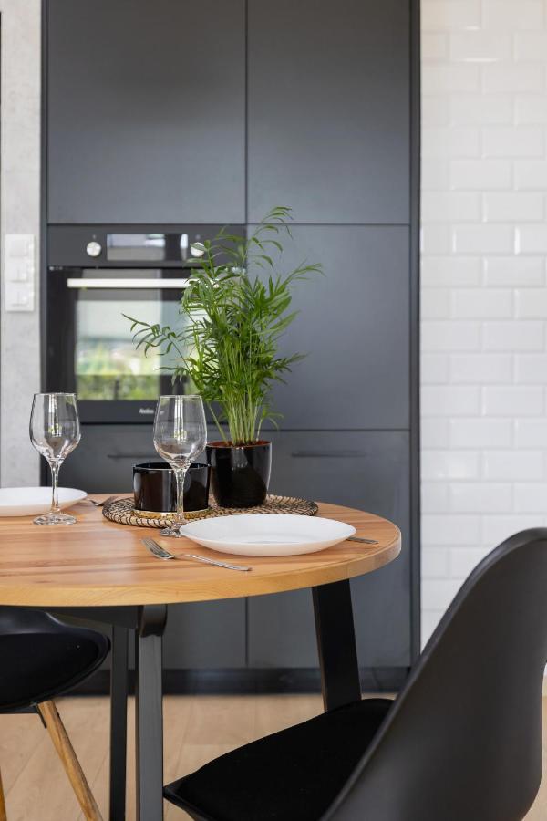 Krakow Studio With Parking & Terrace Near Zalew Bagry By Renters Prestige Esterno foto
