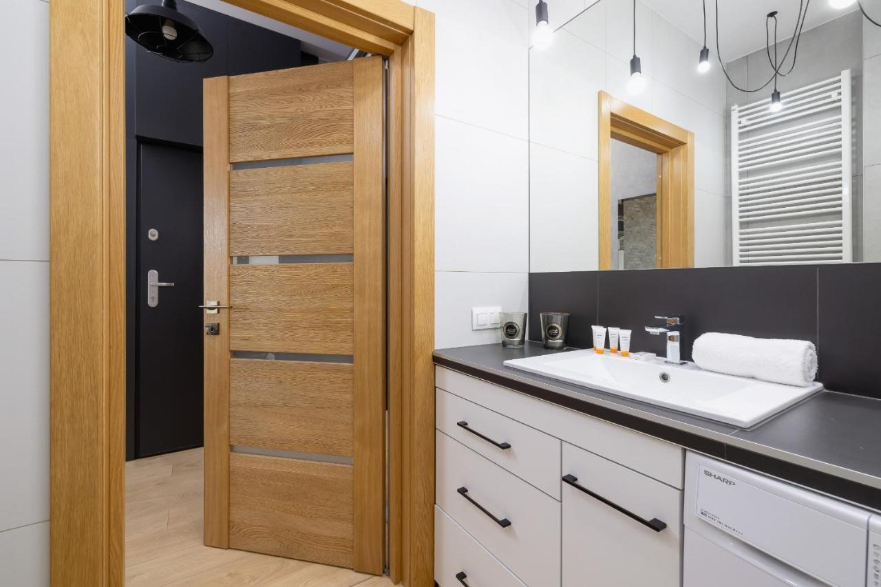 Krakow Studio With Parking & Terrace Near Zalew Bagry By Renters Prestige Esterno foto